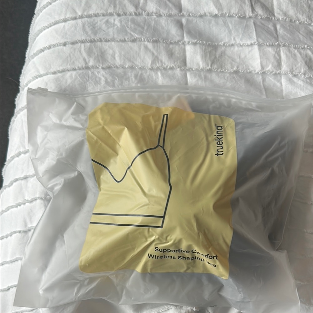 Shapermint Truekind Wireless Shaping Bra - Black